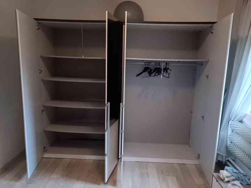 Šatní skříň - foto 3