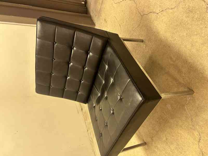 Pohovka + křeslo  - foto 5