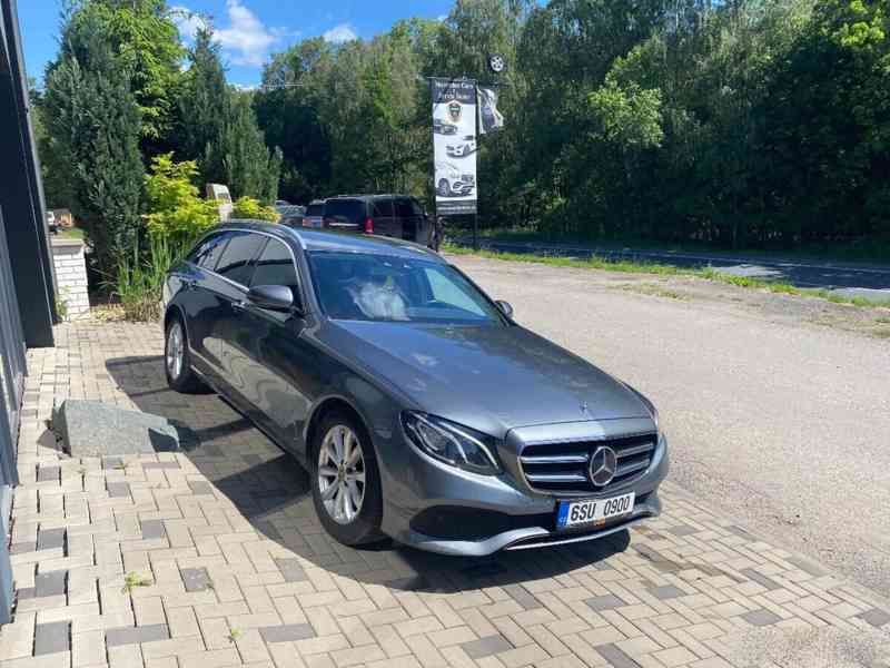 Mercedes-Benz E 300 D - foto 3