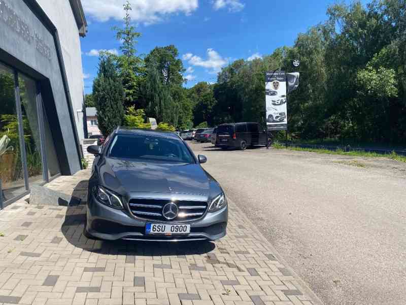Mercedes-Benz E 300 D - foto 2