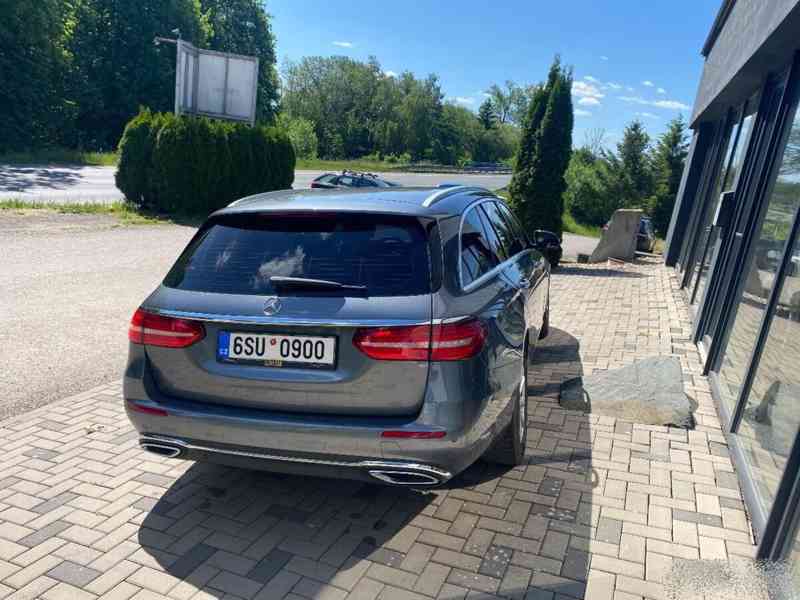 Mercedes-Benz E 300 D - foto 4