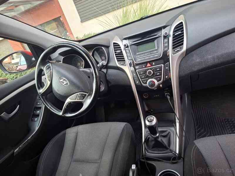 Hyundai i30 1,6   2013 ročník, 99Kw, 1.6 benzín - foto 5