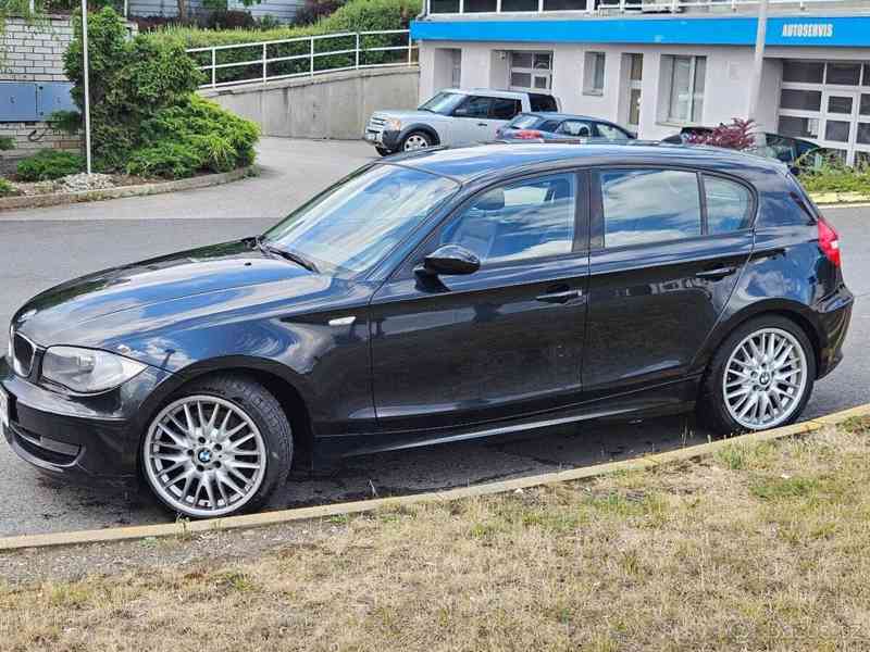 BMW Řada 1 2,3   123d - foto 2