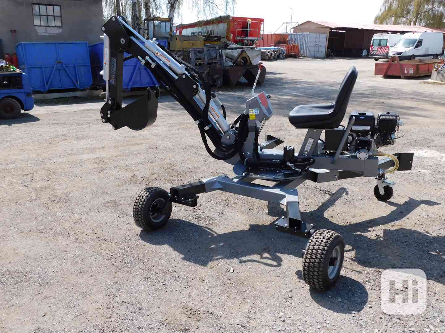 Minibagr Jansen MB-360°  benzínový kráčející bagr - foto 1