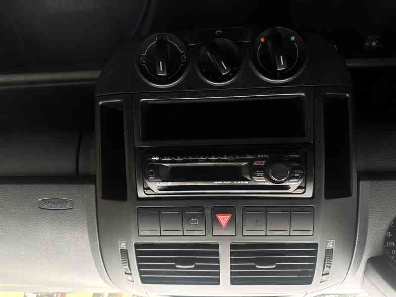 Volkswagen Polo 1.2i původ Česká Republika - foto 19