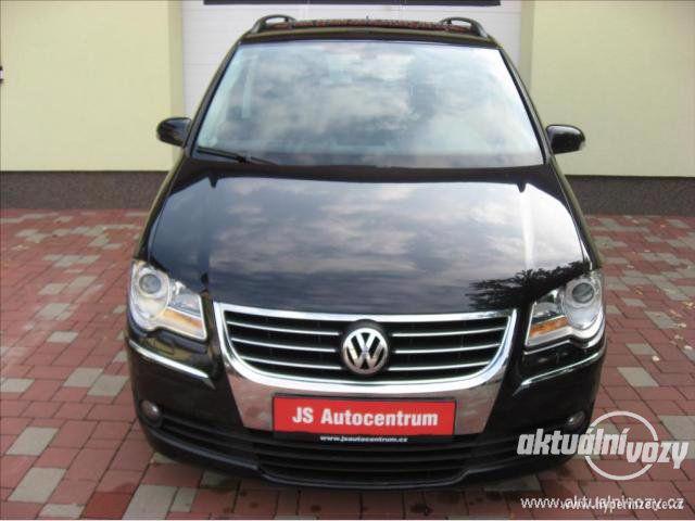 Volkswagen Touran 2.0, nafta, r.v. 2007, navigace - foto 23