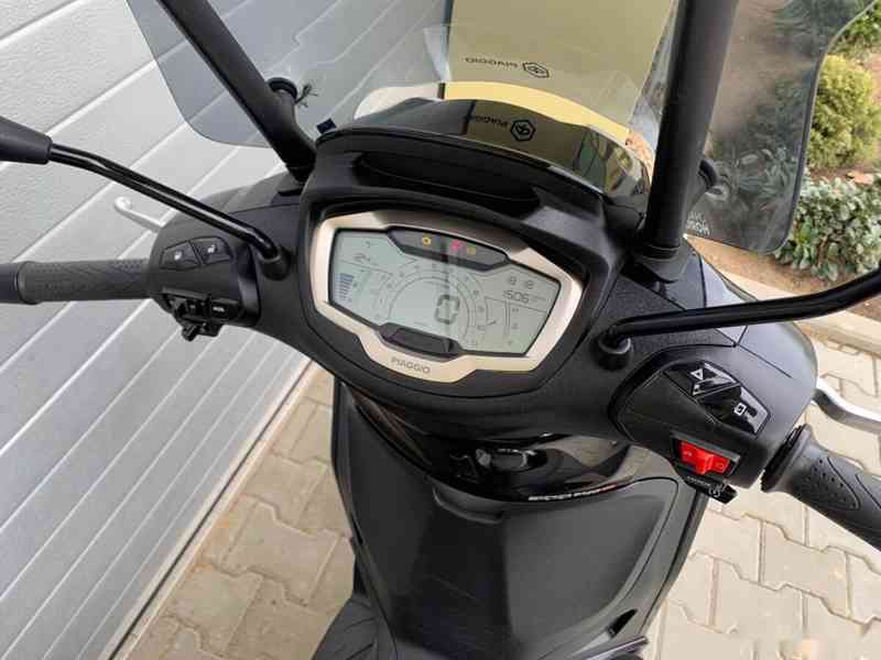 Piaggio Beverly 300 HPe - foto 9