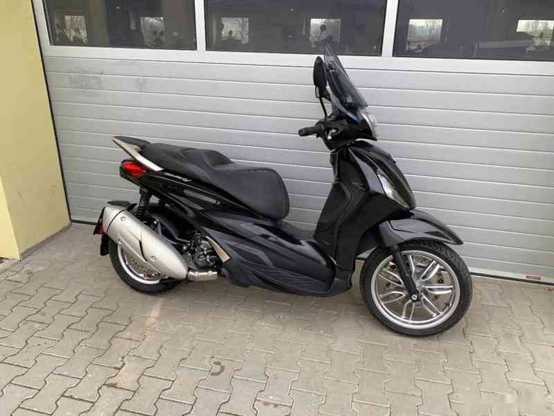 Piaggio Beverly 300 HPe - foto 2
