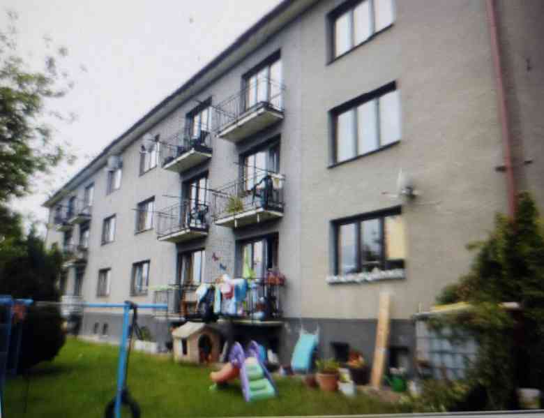 BJ Česká Lípa, 3+1/B + 2x sklep, o vým. 79,6 m2, 3 NP - foto 2