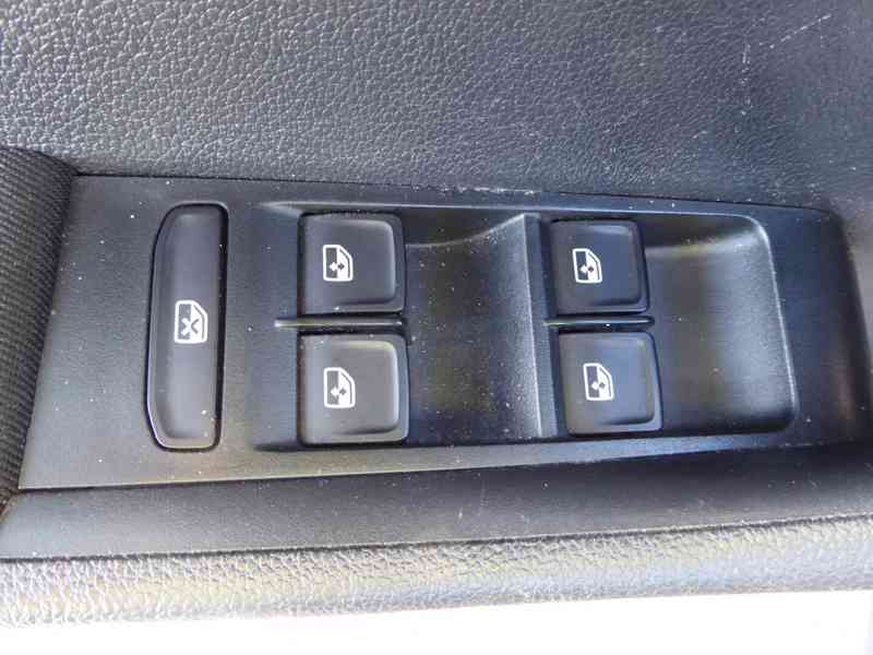 ŠKODA Fabia Combi Style 1,0 TSI 81 kW - foto 15