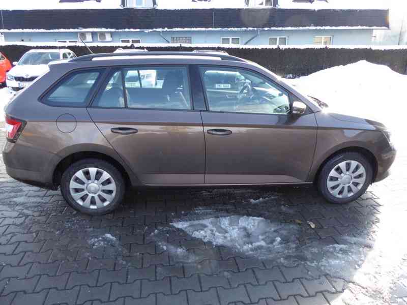 ŠKODA Fabia Combi Style 1,0 TSI 81 kW - foto 6