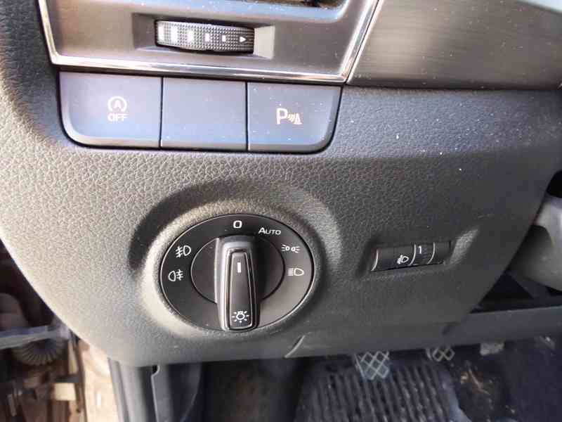 ŠKODA Fabia Combi Style 1,0 TSI 81 kW - foto 17