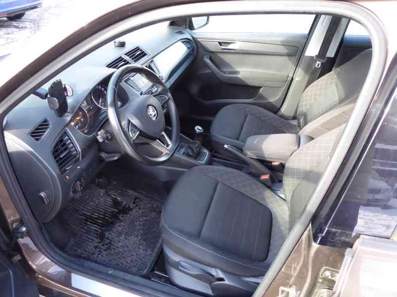 ŠKODA Fabia Combi Style 1,0 TSI 81 kW - foto 9