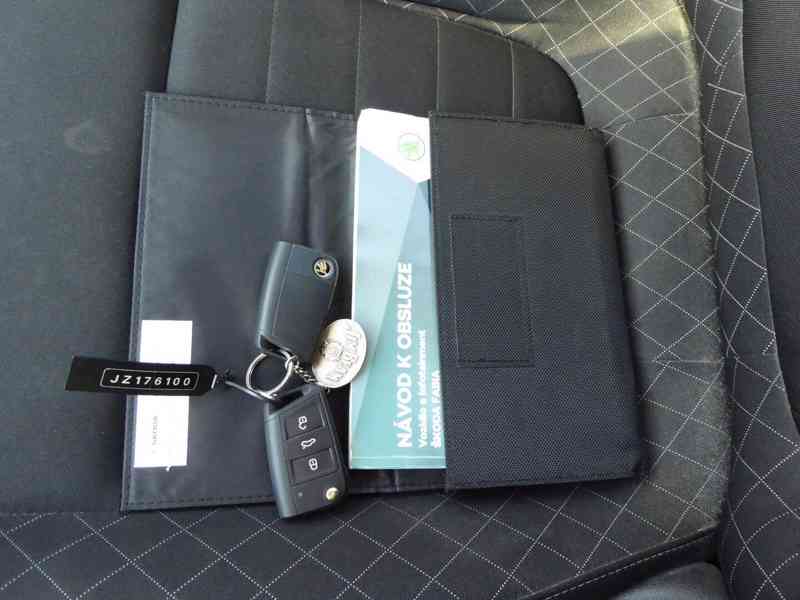 ŠKODA Fabia Combi Style 1,0 TSI 81 kW - foto 26