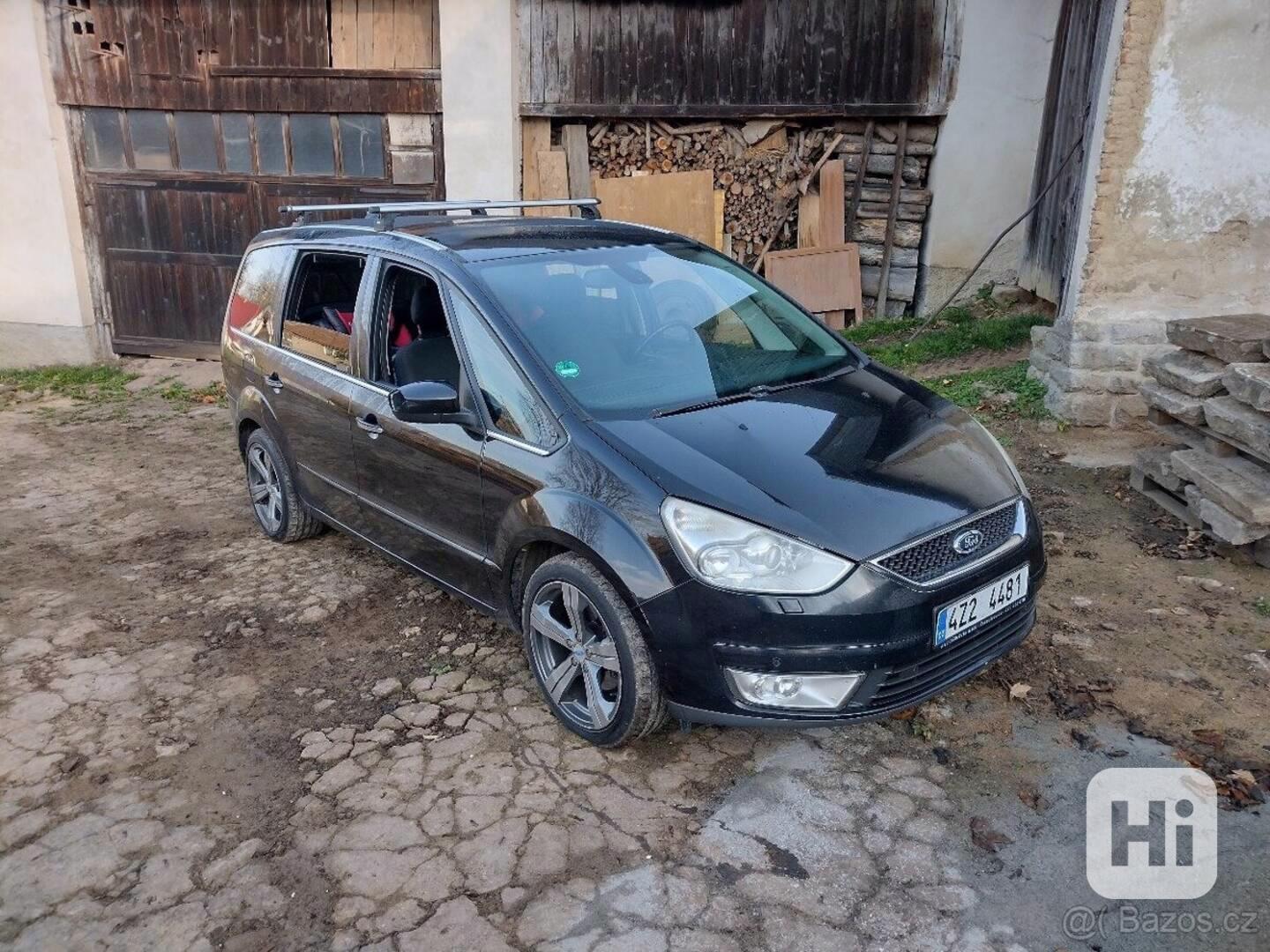 Ford Galaxy 2,0 - foto 1