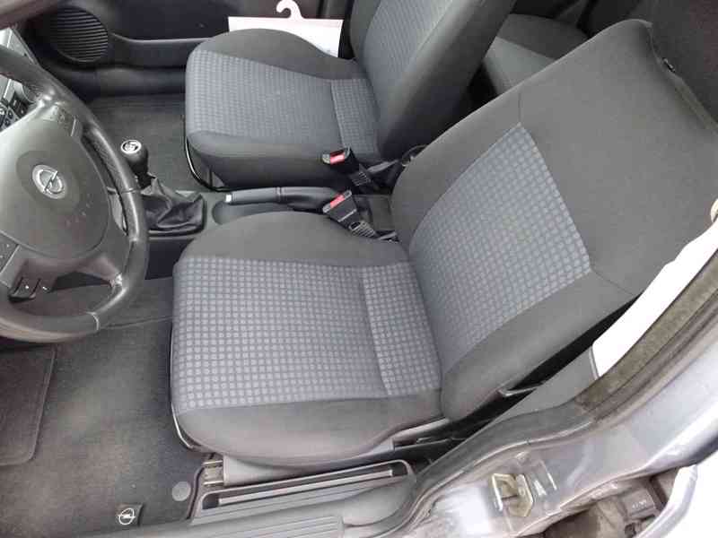 Opel Corsa 1.2i r.v.2005 (klimatizace) - foto 9