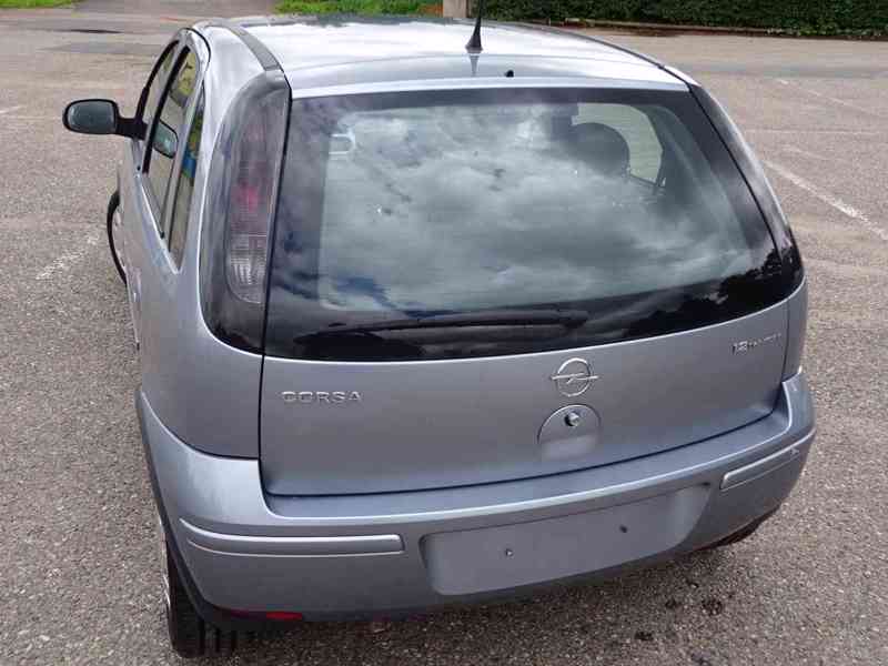 Opel Corsa 1.2i r.v.2005 (klimatizace) - foto 4