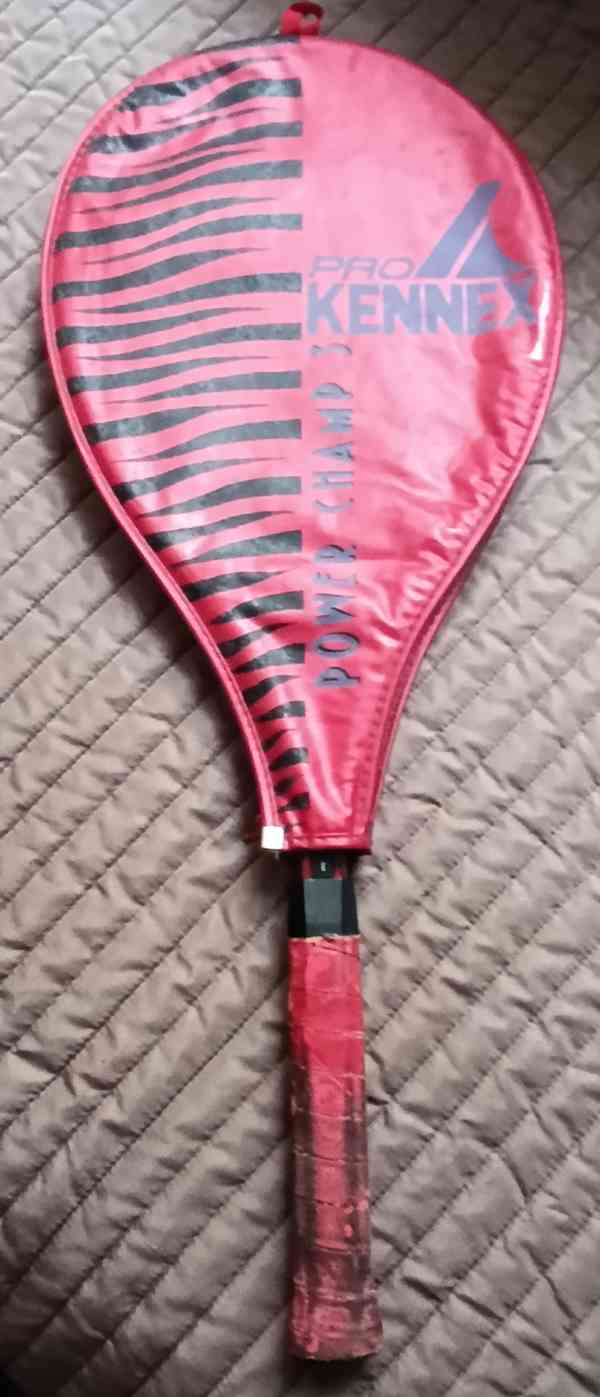 Lehká tenisová raketa KENNEX PRO POWER CHAMP 3