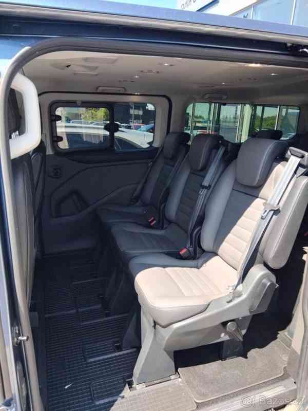 Ford Tourneo Custom 2,0   Titanium X 2022 - foto 5