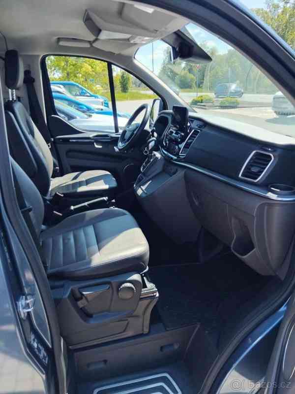 Ford Tourneo Custom 2,0   Titanium X 2022 - foto 4