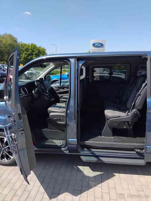 Ford Tourneo Custom 2,0   Titanium X 2022 - foto 12