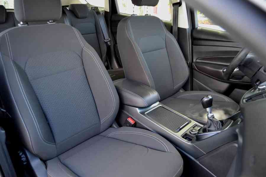 Ford Kuga 2.0 TDCi 110kW Cool&Connect 4x4 - foto 14