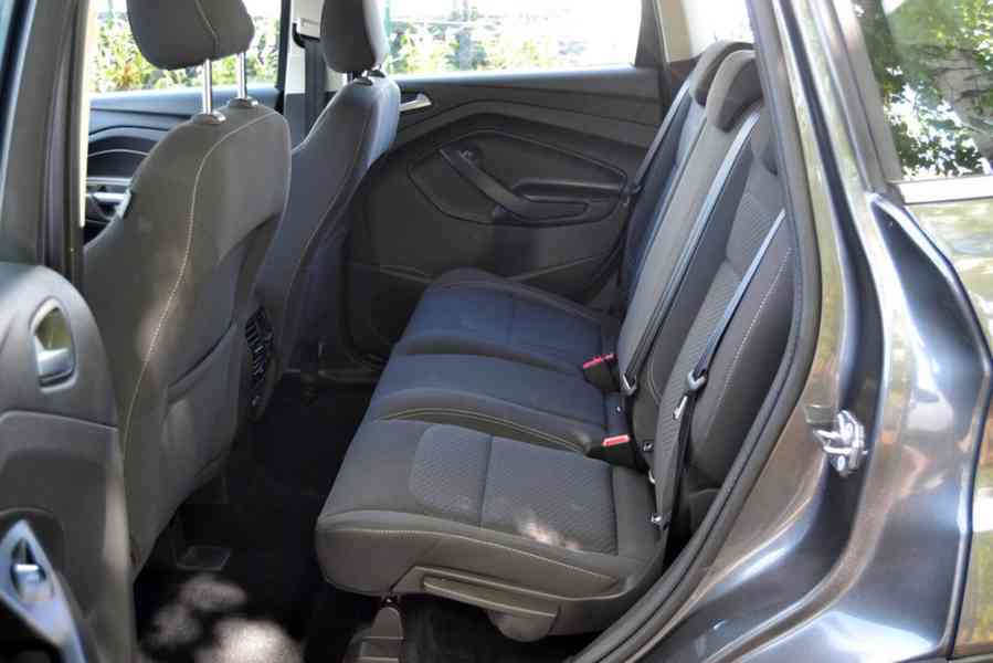 Ford Kuga 2.0 TDCi 110kW Cool&Connect 4x4 - foto 10