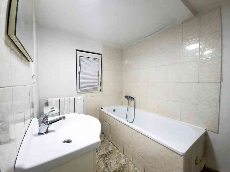 Pronájem bytu 1+kk 35 m² - foto 3
