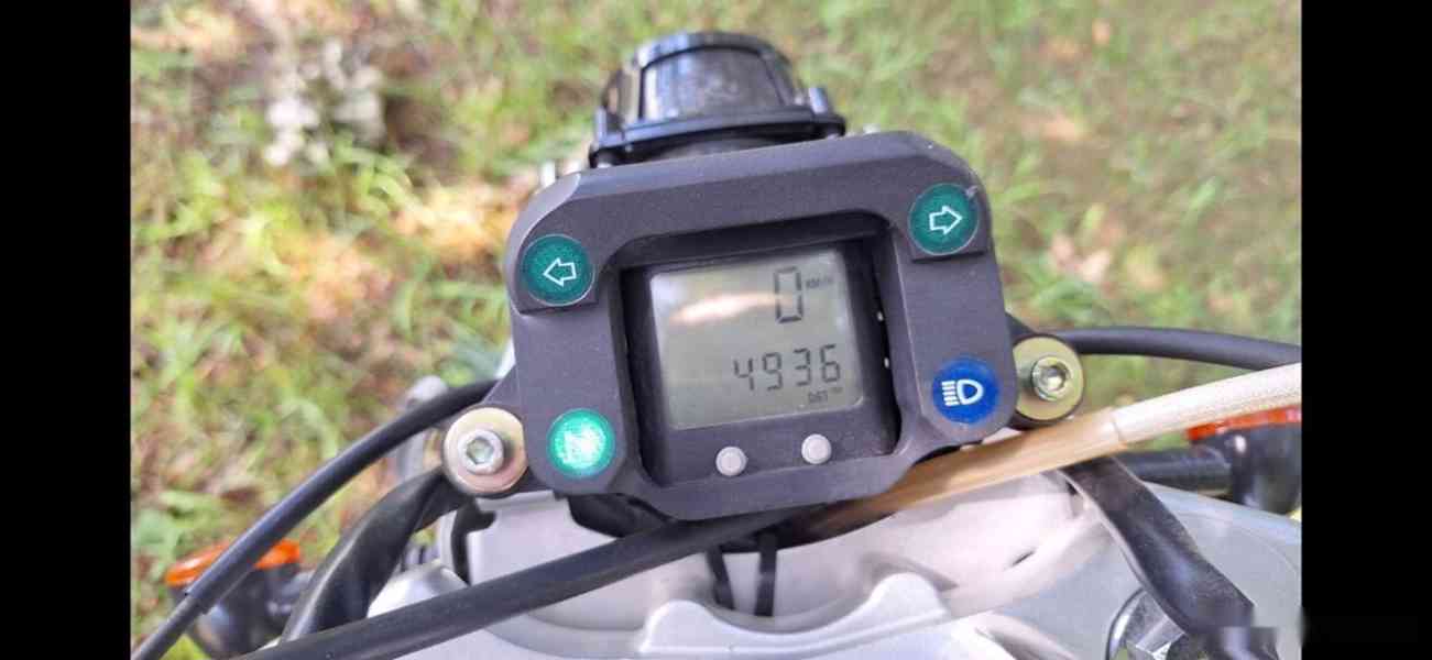 SACHS MADASS 125 , r.v. 2012 v top stavu - foto 3