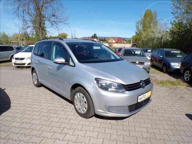 Volkswagen Touran 1,6 TDI DSG - foto 1