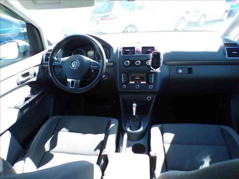 Volkswagen Touran 1,6 TDI DSG - foto 5