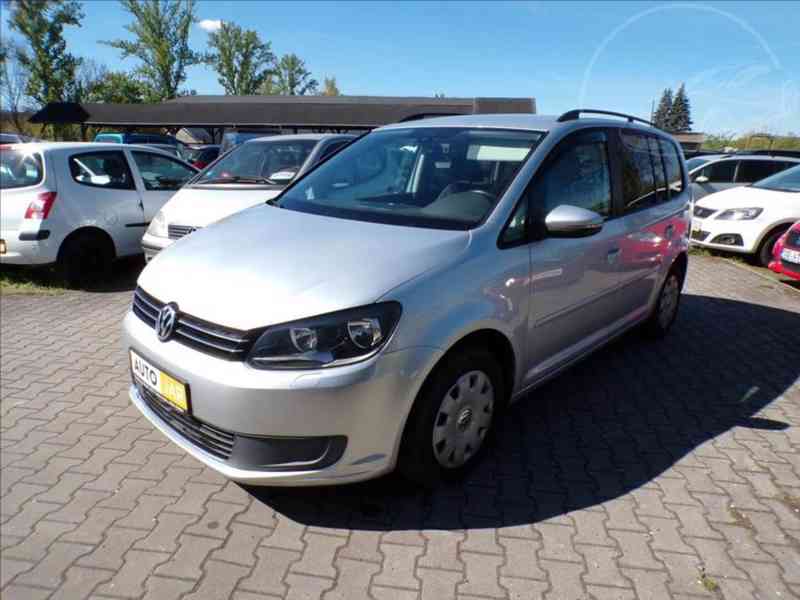 Volkswagen Touran 1,6 TDI DSG - foto 2