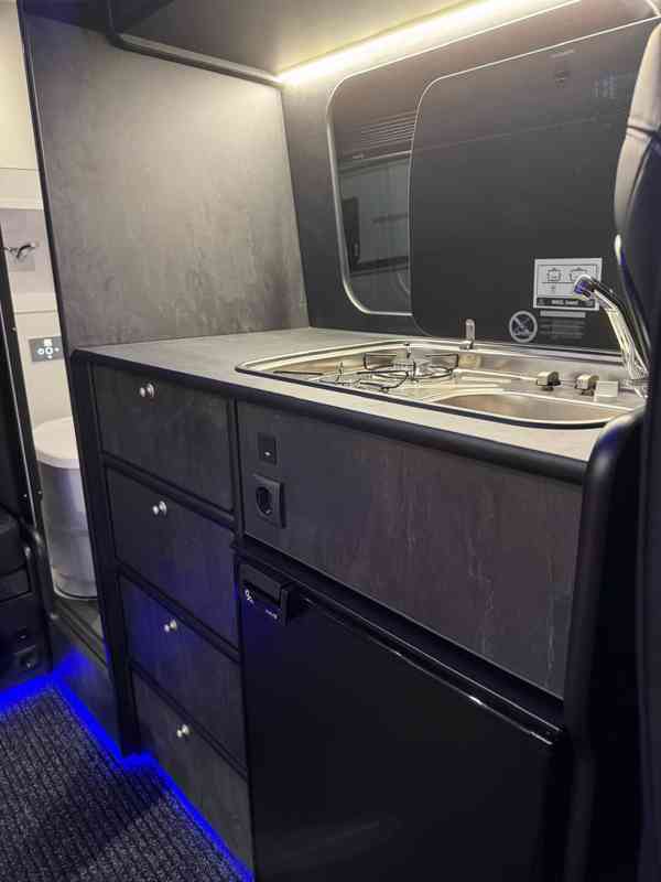 Mercedes - Benz Sprinter 319 CDi Camper Family - foto 14