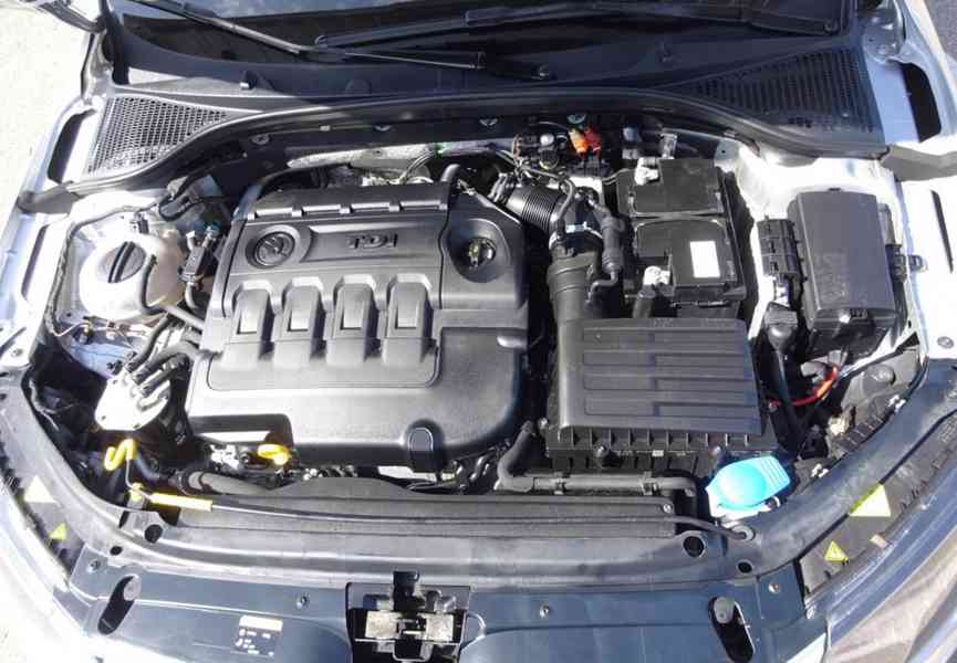 Škoda Octavia 2.0 TDI Combi r.v.2014 (110 kw) - foto 16