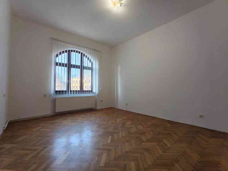 Pronájem 4+1, 125m2 (park.,zahr.)(Staré Město, nám. Štef.)  - foto 9