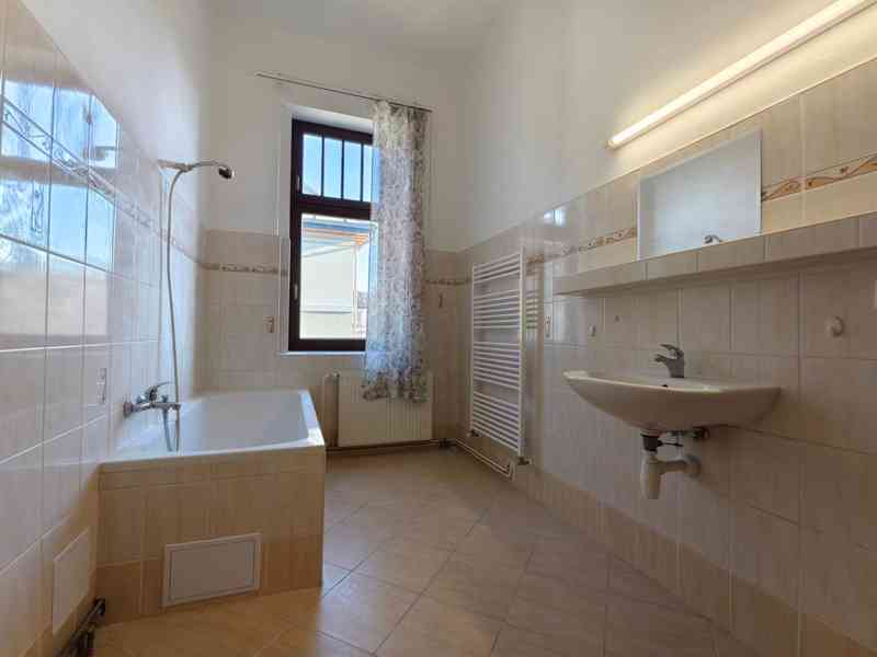 Pronájem 4+1, 125m2 (park.,zahr.)(Staré Město, nám. Štef.)  - foto 3