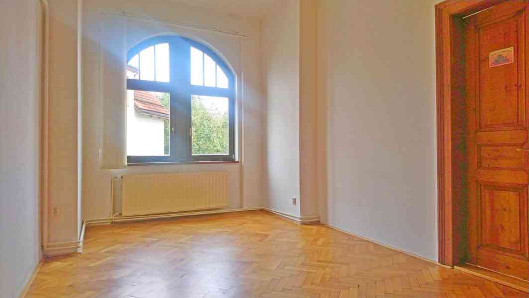 Pronájem 4+1, 125m2 (park.,zahr.)(Staré Město, nám. Štef.)  - foto 7