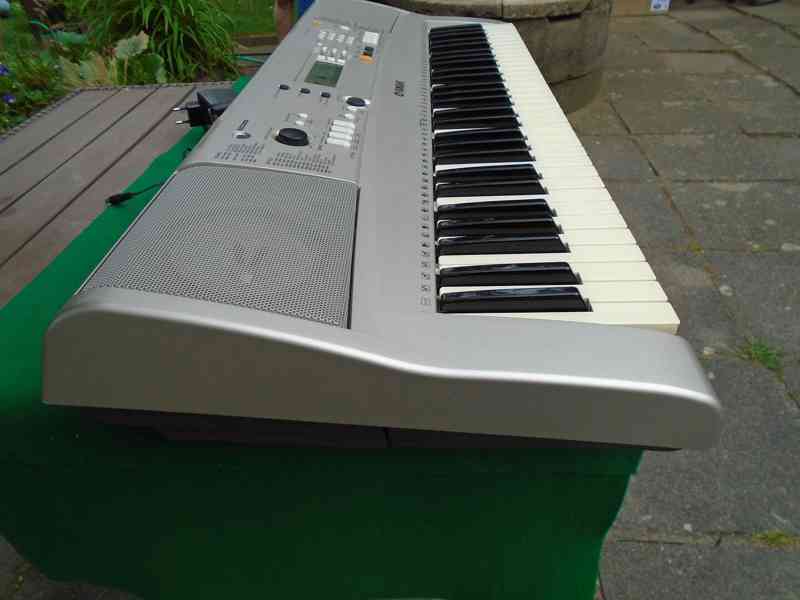 Yamaha digitální klávesy PSR-E313 funkční hrají pěkně - foto 5