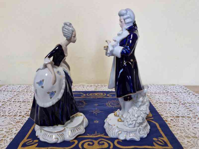 Luxusní párové sošky Dáma a Kavalír Rokoko Royal Dux - foto 3
