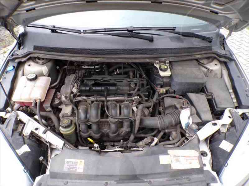 Ford Focus 1,6 i16V GHIA,KLIMA-HNED ODJÍŽDÍTE - foto 14