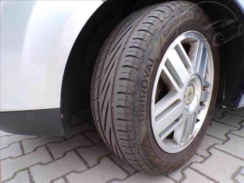 Ford Focus 1,6 i16V GHIA,KLIMA-HNED ODJÍŽDÍTE - foto 16