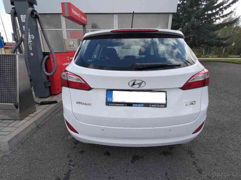 Hyundai i30 1,6   Huyndai i30 - foto 3