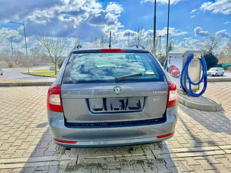 Škoda Octavia 2,0   II TDI 2012 - foto 3
