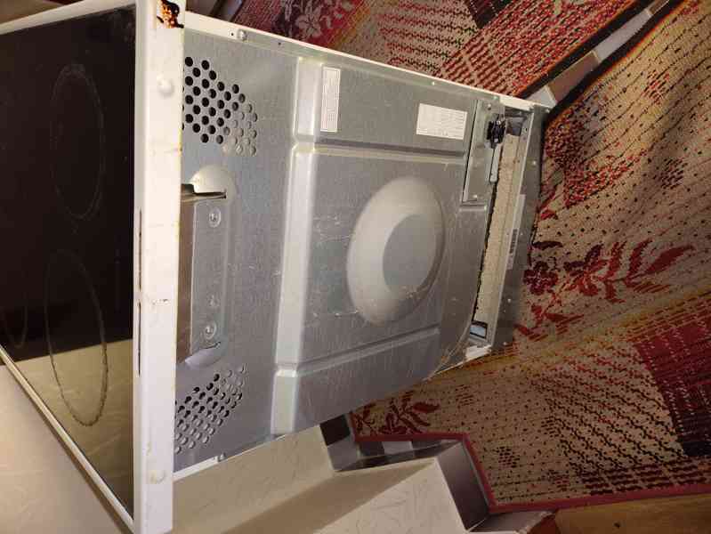 Prodám zánovní Elektrický Sporák Elektrolux (nefunkč. trouba - foto 3