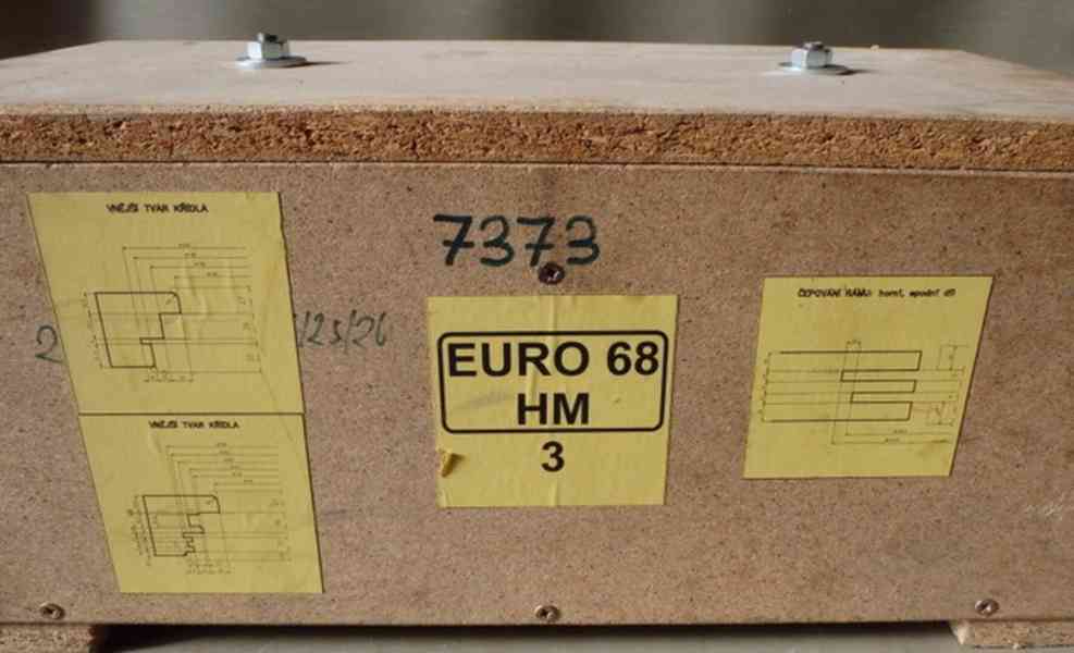 Sada euro 68 - č.3 vnější tvar křídla 2x, čep. rám horní - foto 23