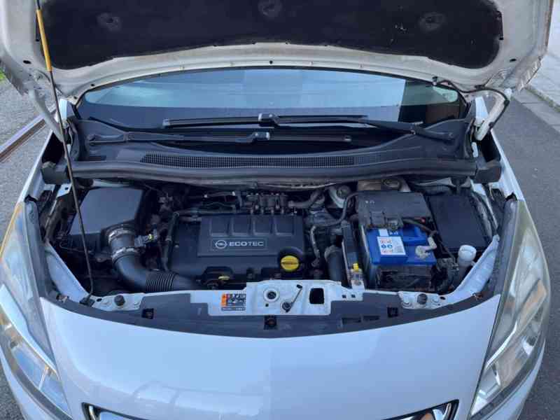 Opel Meriva, 1,4 turbo, 88kW, benzín/LPG - foto 3