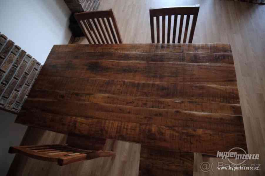 50% SLEVA Jídelní stůl s židlemi akáciové dřevo - foto 3