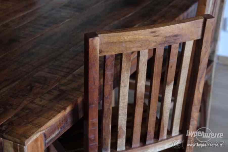 50% SLEVA Jídelní stůl s židlemi akáciové dřevo - foto 5