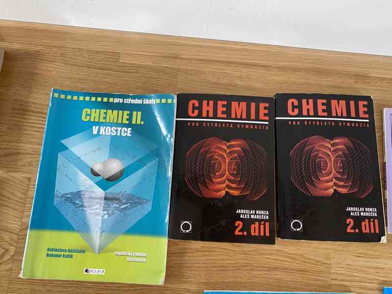 Učebnice k maturitě  - foto 5