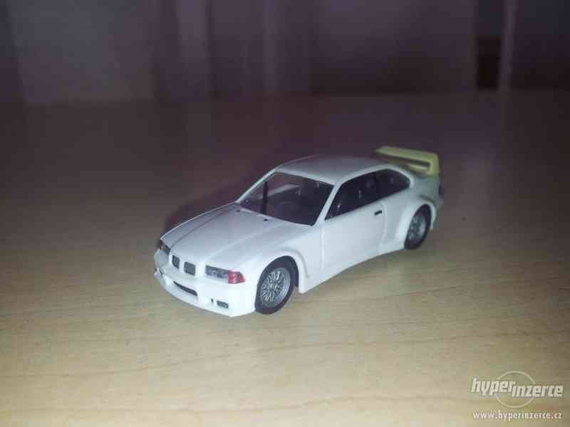 Model BMW M3 GTR. - foto 1